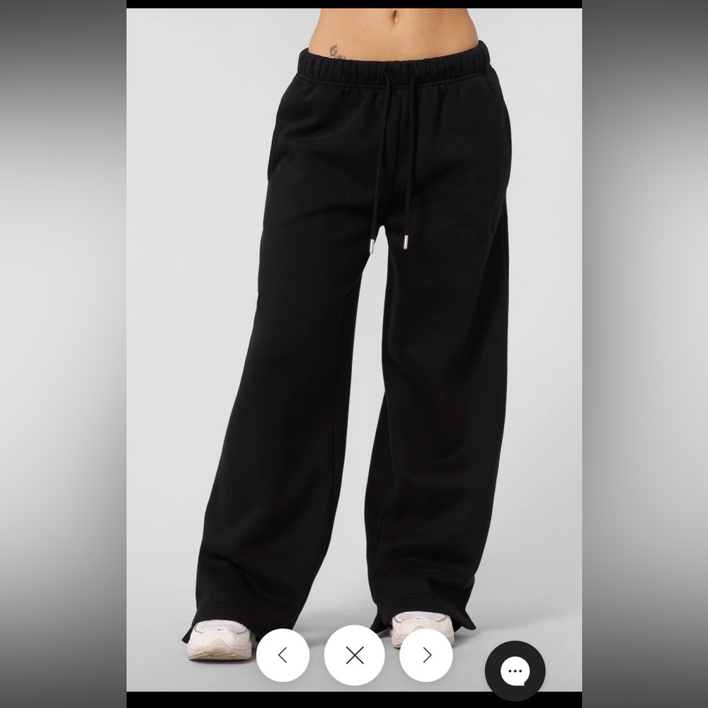 YoungLA Whats In My Pocket Jogger